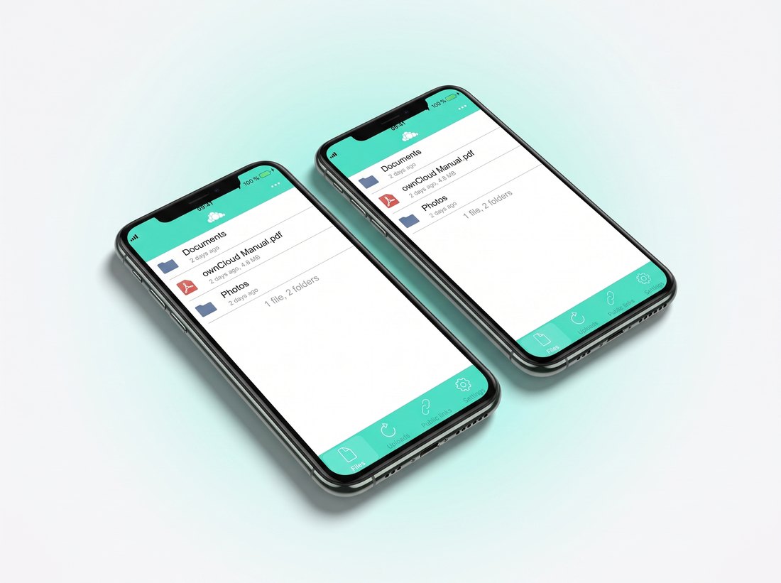 ownCloud.online app on two smartphones